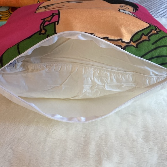 EUC FRIDA KAHLO Decorative Accent Zippered Pillow🌹 Includes bonus Insert pillow - Picture 11 of 16